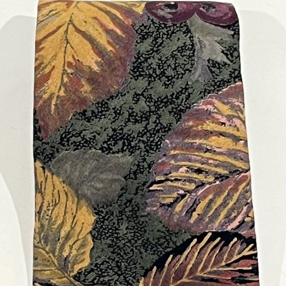 Generra Vintage Fall Leaf Berry Bright Retro Design Rayon Tie - Picture 3 of 10